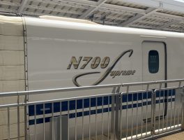 緊急事態宣言が解除されてから初の出張。運良く、新型新幹線「N700S」に乗ることができました！※もちろん取材もバッチリ！？